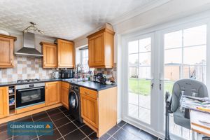 Kitchen- click for photo gallery